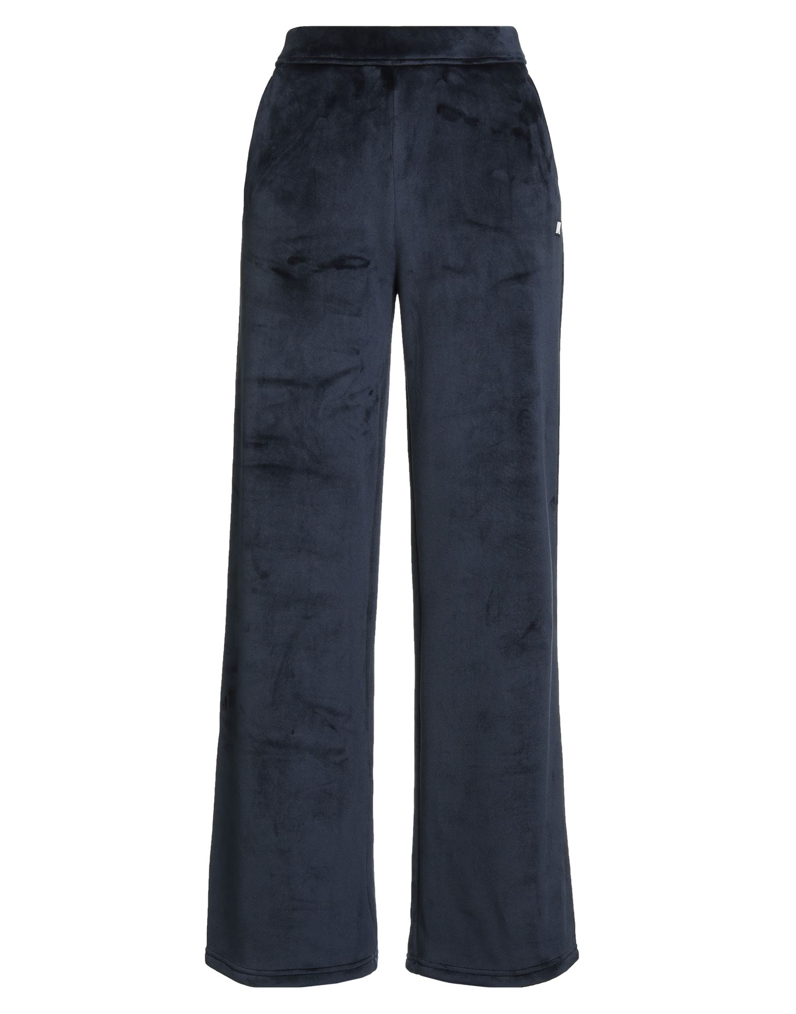 트랙 팬츠, 셔닐, 솔리드 컬러, 브랜드 로고, 하이 웨이스트, 엘라스틱 웨이스트라인, 컴포트 핏, 슬릿 포켓, 스트레치, 세탁기 세탁 또는 드라이클리닝, 표백 금지, 건조기 사용불가, 운동이나 야외 활동에 적합한, 스타일과 편안함을 모두 갖춘 퍼포먼스 스포츠웨어. 이미지