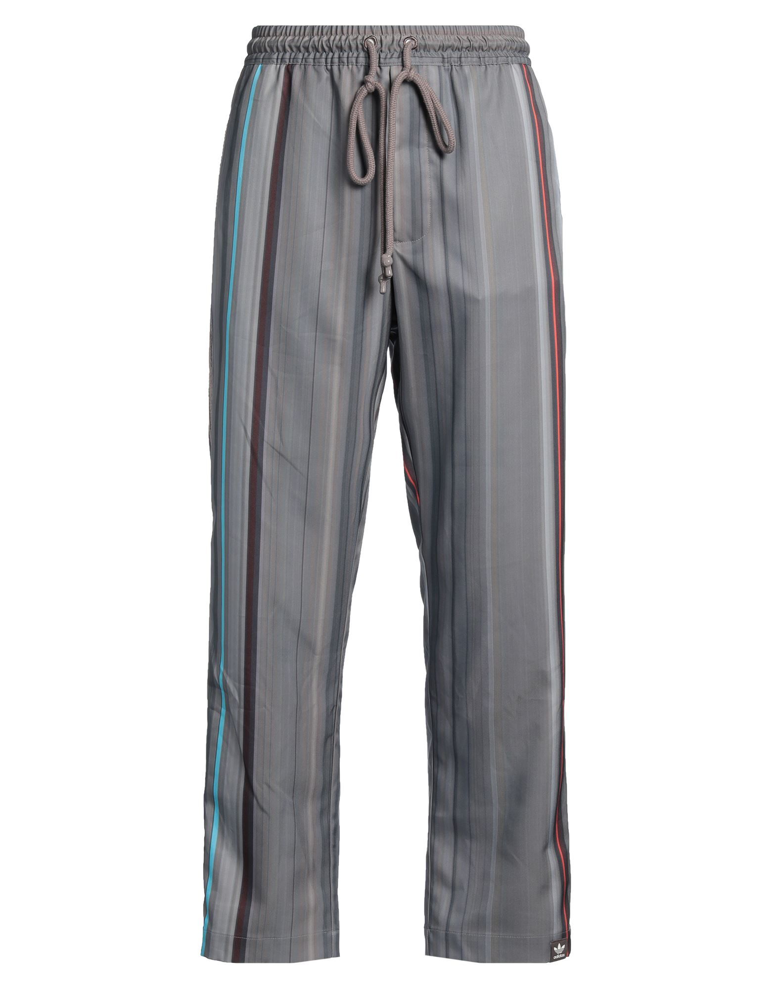 캐주얼 팬츠, 테크니컬 패브릭, 스트라이프, 사이드 스트라이프, 브랜드 로고, 로우 크로치, 드로스트링 웨이스트, 스트레이트 레그, 컴포트 핏, 버튼 여밈, 멀티 포켓, 세탁기로 세탁, 표백 금지, 건조기 사용가능. 이미지