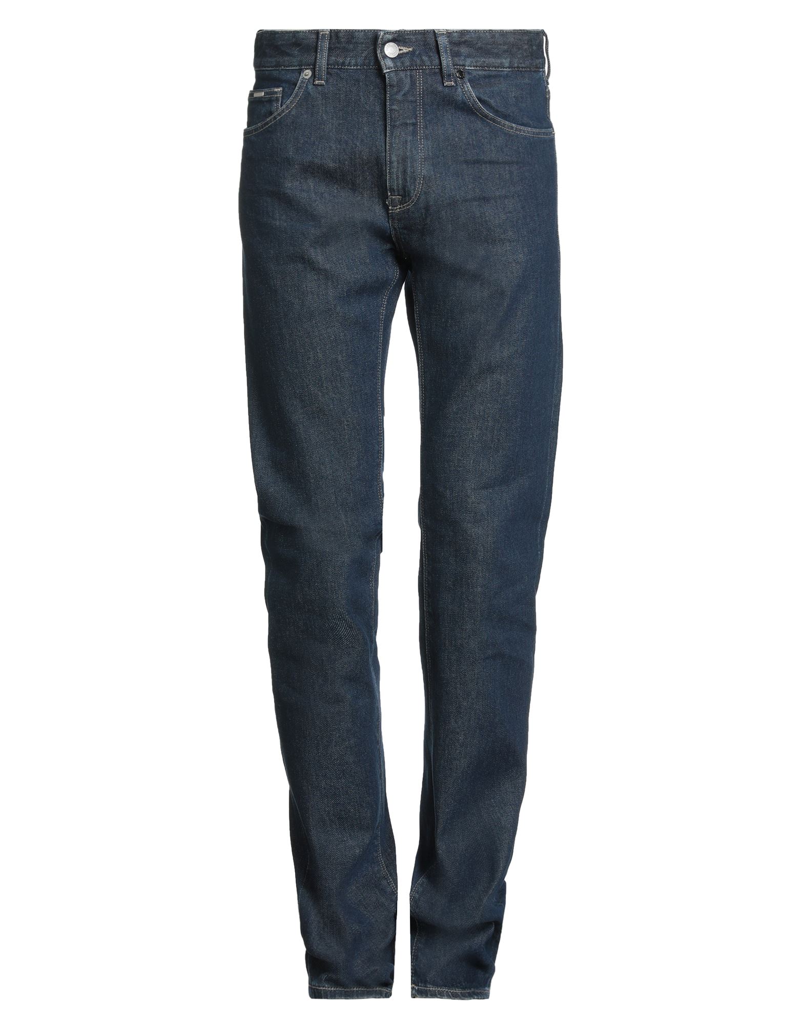 테이퍼드 진, 데님, 솔리드 컬러, 브랜드 로고, 가죽 인서트, 다크 워싱, 노멀 웨이스트, 레귤러 핏, 지퍼 여밈, 1 버튼, 멀티 포켓, 스트레치, 세탁기로 세탁, 표백 금지, 건조기 사용불가, 동물성 비섬유 자재 함유. 이미지