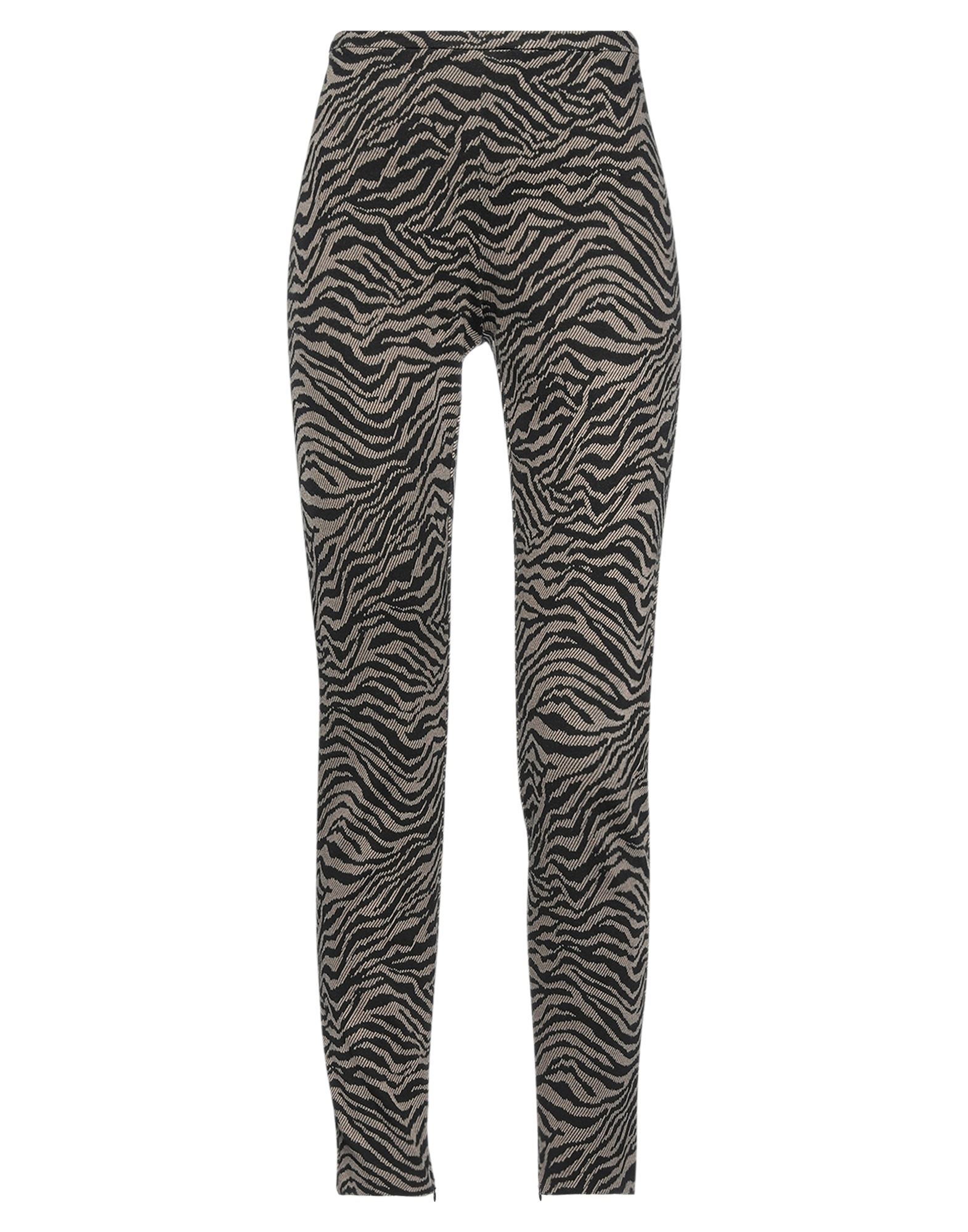 스키니 팬츠, 니트 소재, 라이트웨이트 니트, 스트레치 패브릭, 호피 패턴, 장식 부착 없음, 노멀 웨이스트, 스키니, 후크 여밈, 지퍼 여밈, 지퍼 헴라인, 포켓 없음, 세탁기 세탁 또는 드라이클리닝, 표백 금지, 건조기 사용불가. 이미지