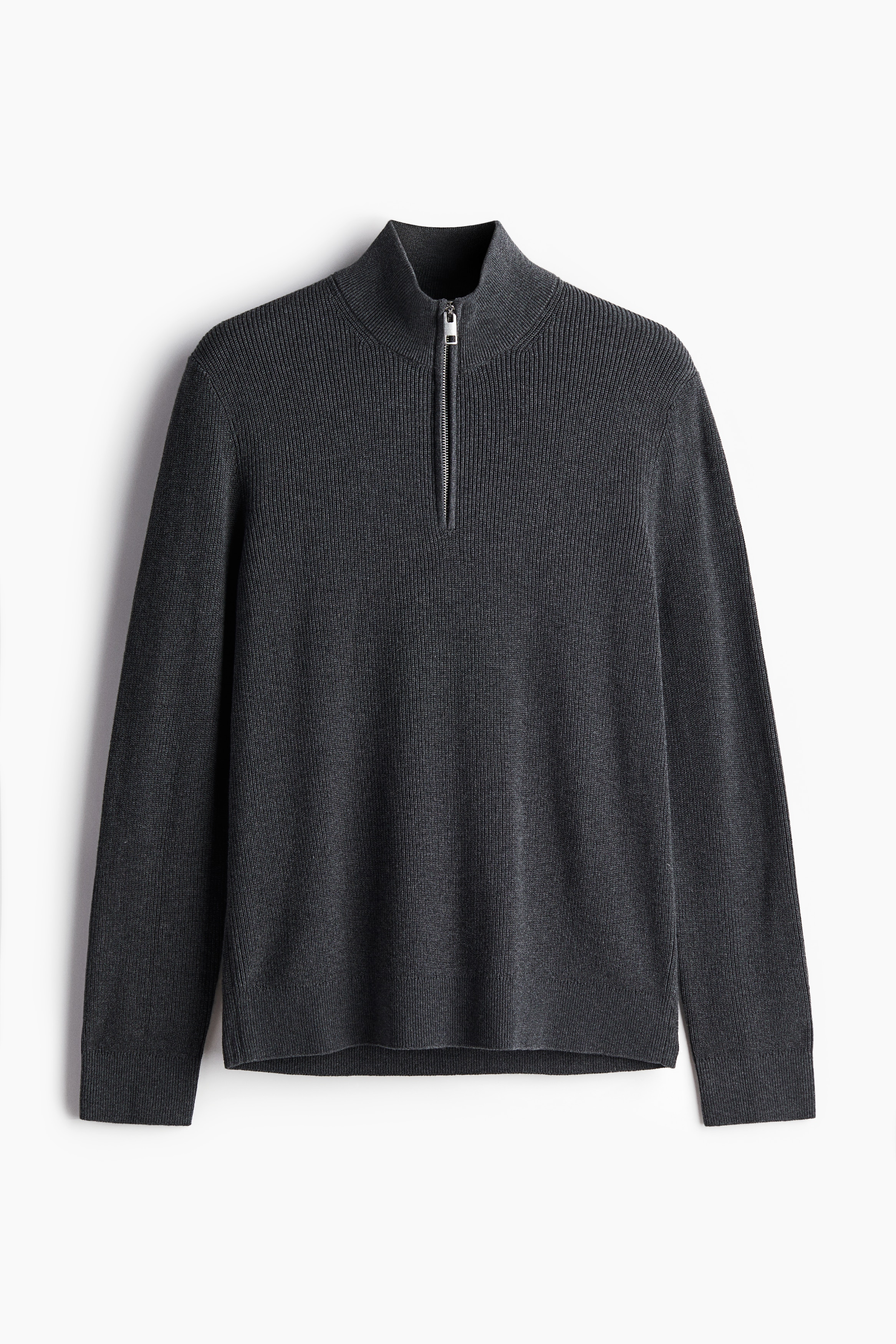코튼 소재의 긴소매 파인니트 스웨터. 슬림핏. 하이넥. 앞면 지퍼. 이미지