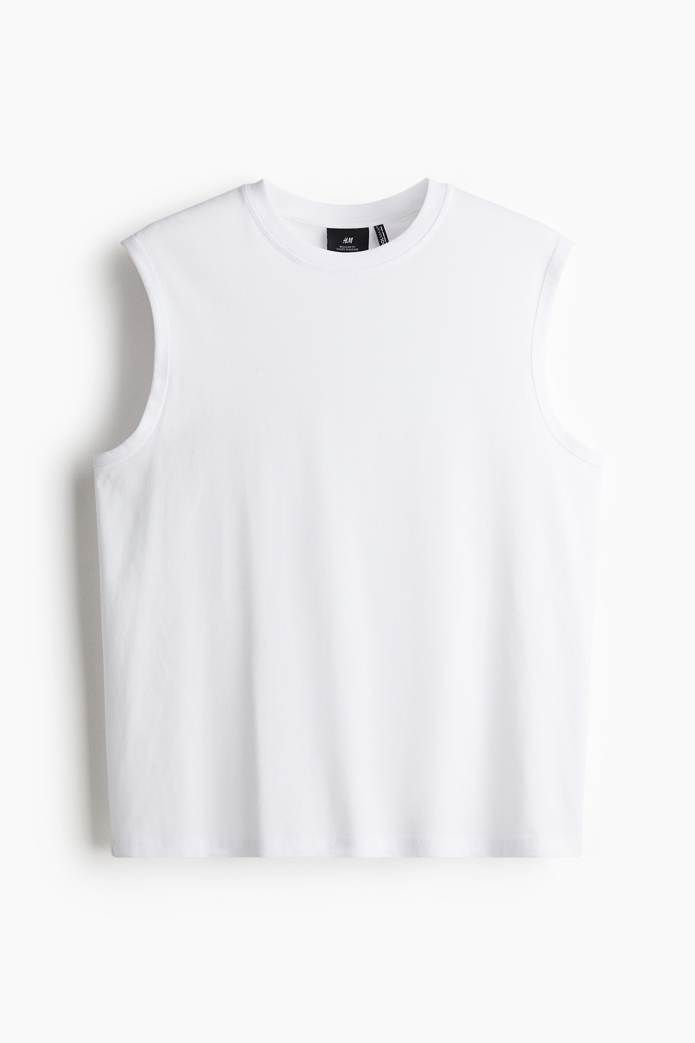 가벼운 저지 소재의 슬리브리스 탑. 네크라인과 암홀이 리브드 마감됨. 스트레이트 헴라인. 착용감이 편안하고 클래식한 레귤러핏 실루엣. 수분 흡수와 온도 조절을 효율적으로 돕는 퀵드라이 폴리에스터를 사용해 부드럽고 편안한 기능성 COOLMAX® 소재. 이미지