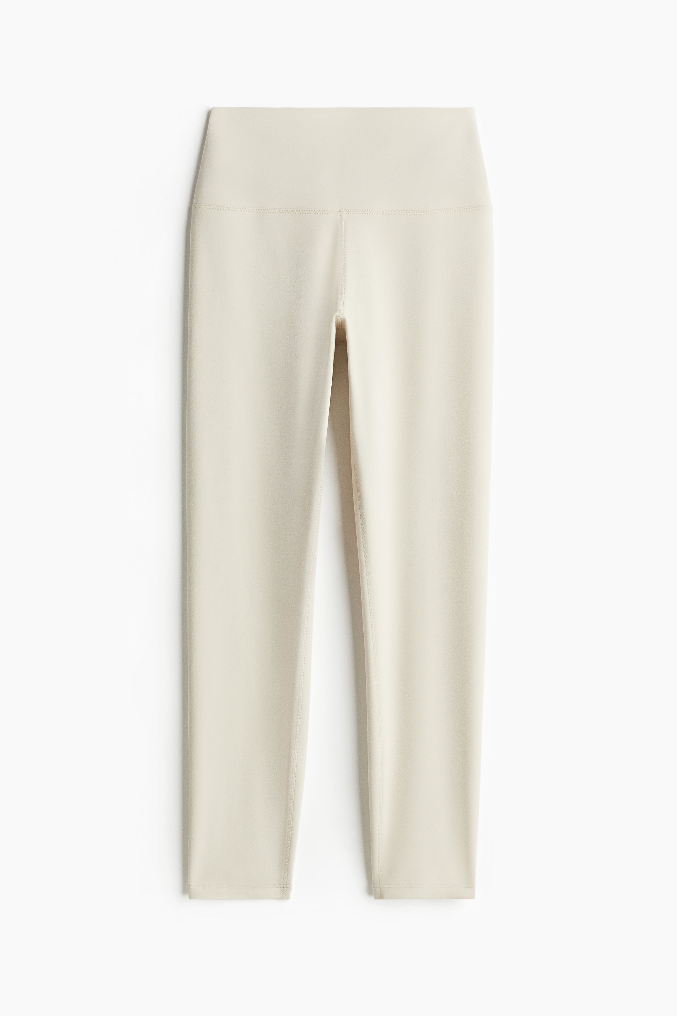 9부 길이의 요가 레깅스. 마치 피부를 입은 것처럼 편안한 SoftMove™, 스트레치성을 높이는 Lycra® Sport, 수분을 빠르게 흡수하는 DryMove™ 기술을 적용한 기능성 소재. 와이드한 허릿단을 접어 내린 디자인. 한쪽 옆면에 작은 포켓이 있음. 이미지