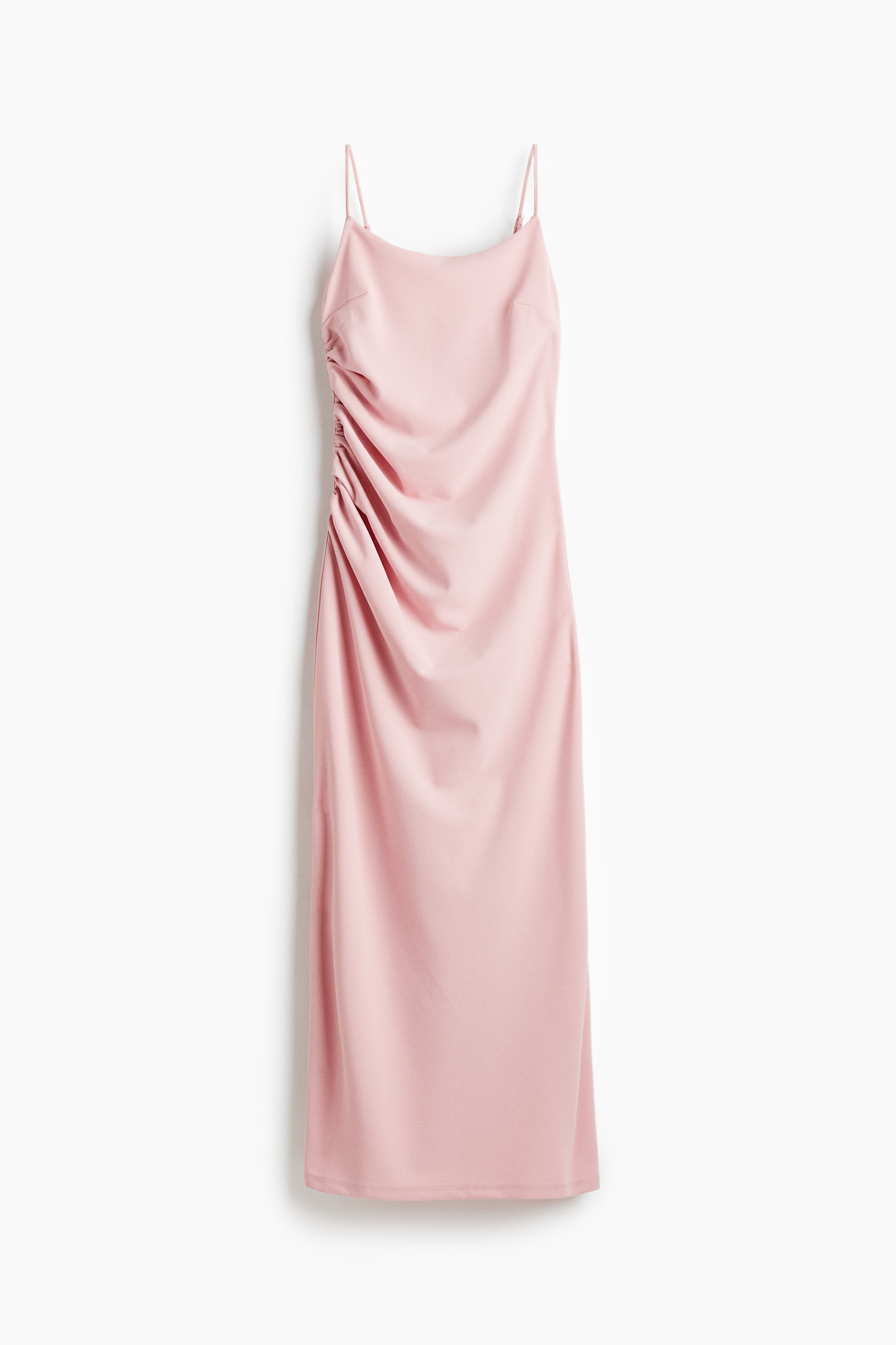 피트되는 실루엣의 V넥 맥시 드레스. 가느다란 어깨 스트랩. 한쪽 옆면에 플리츠를 잡아 드레이핑 효과를 준 디자인. 뒷면 히든 지퍼. 안감 부착. 이미지