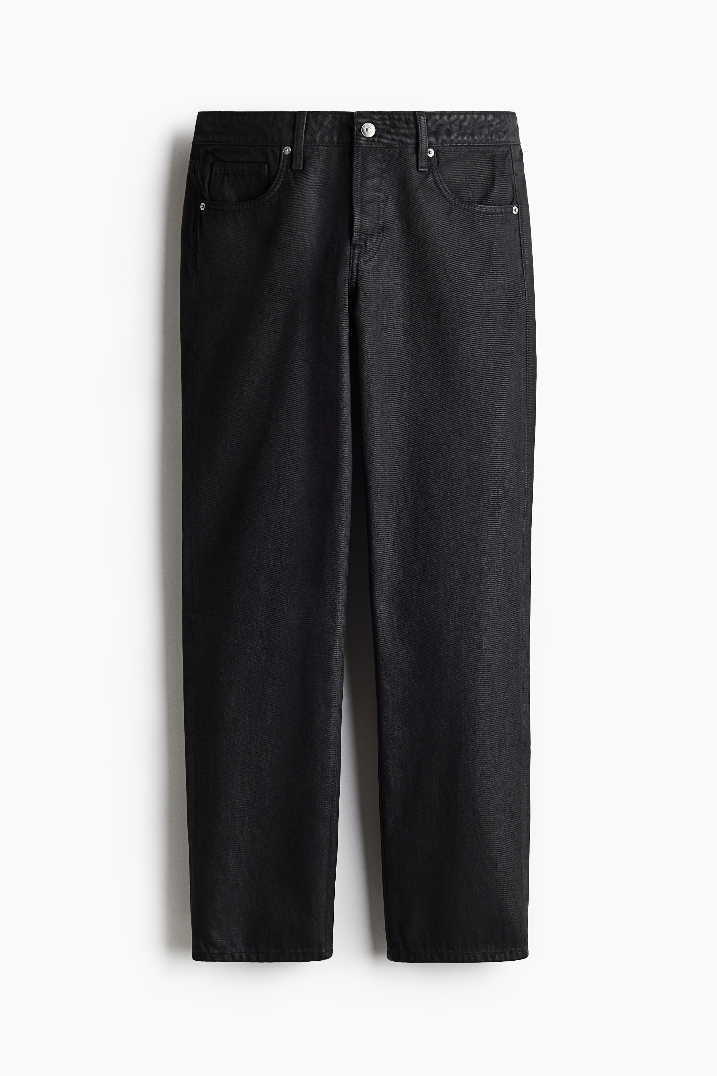 탄탄한 코튼 데님 소재의 5포켓 진. 처음은 탄탄하지만 착용할수록 부드럽고 유연해집니다. 스트레이트 레그. 허리부터 힙 부분까지는 릴랙스핏, 허벅지부터 아랫단까지는 루즈한 스트레이트 스타일. 로라이즈. 버튼 플라이. 밑단이 발등 위로 떨어져 주름지는 긴 기장. 몇 번이고 다시 착용하고 싶은 제품. 이미지