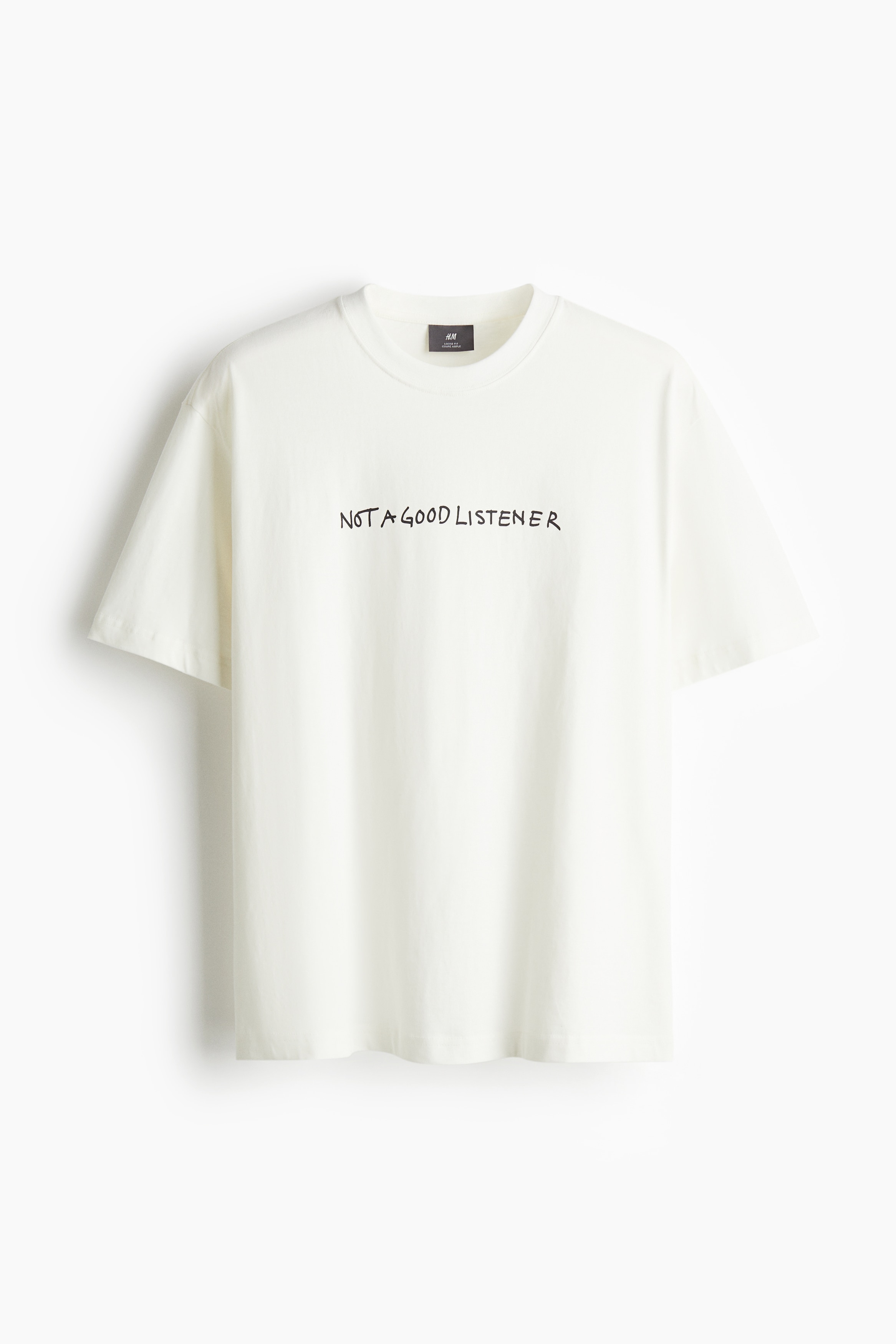 프린트 장식이 있는 부드러운 코튼 저지 소재의 티셔츠. 리브드 마감된 라운드 네크라인. 드롭 숄더. 스트레이트 헴라인. 넉넉하지만 오버사이즈보다는 약간 피트되는 루즈핏 실루엣. 이미지