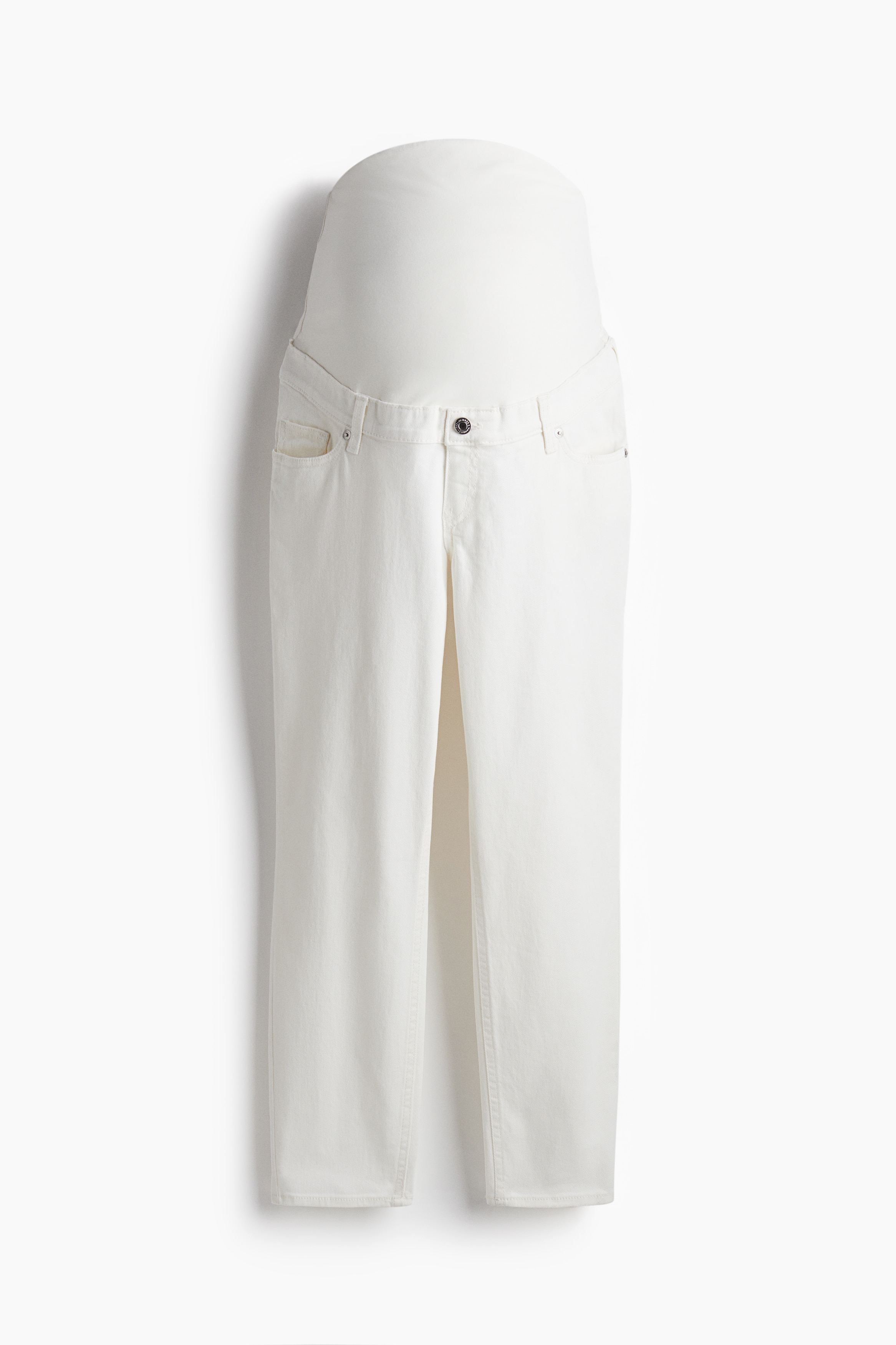 스트레치성 있는 데님 소재의 9부 5포켓 진. 페이크 플라이. 슬림 레그. 와이드한 저지 허릿단으로 복부 핏감을 살린 디자인. 이미지