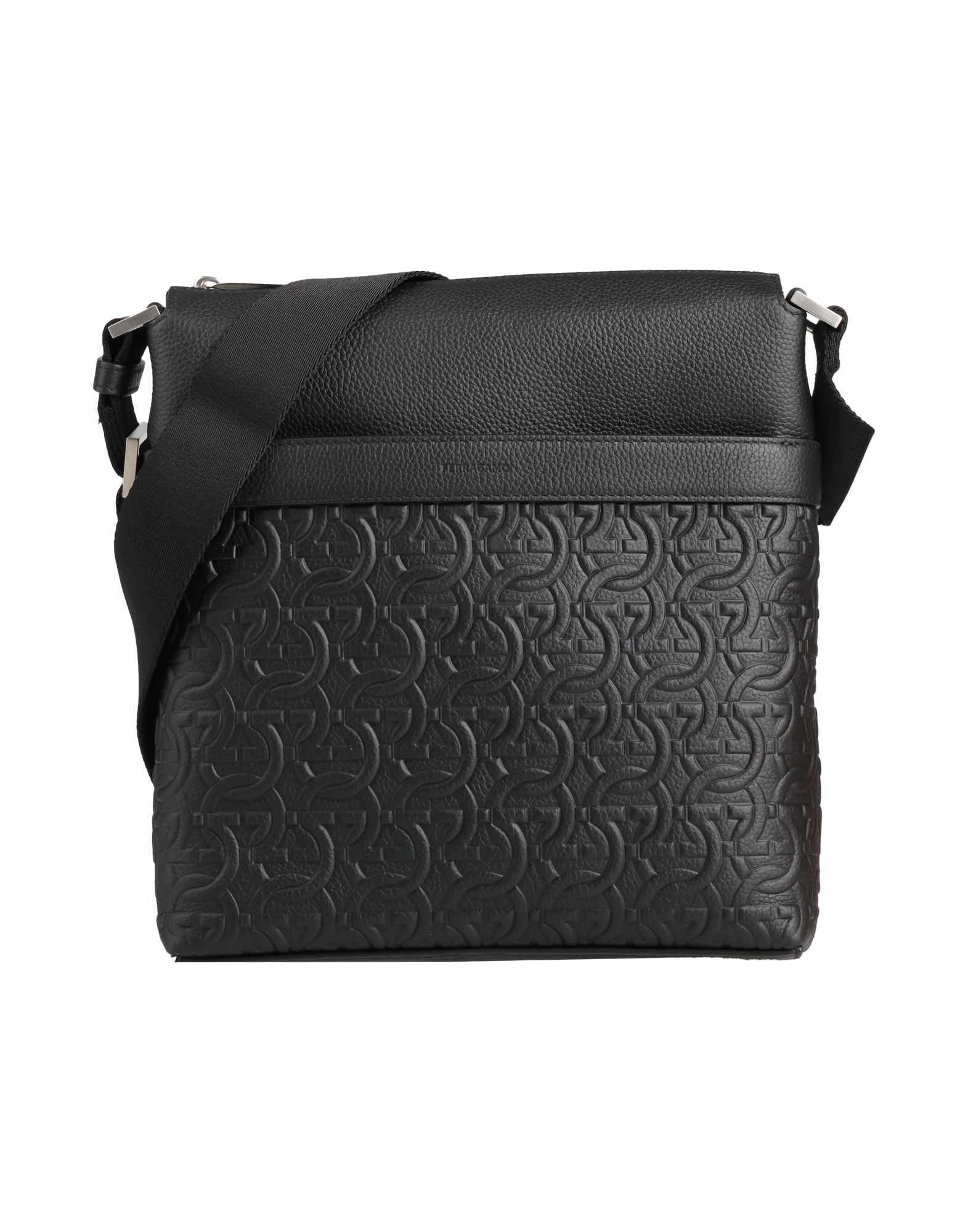 크로스바디백, 인조가죽, 해머드 가공, 로고 디자인, 브랜드 로고, 지퍼 여밈, 안감있음, 내부 지퍼 포켓, 외부 지퍼 포켓, 조절가능 숄더 스트랩, 미디엄 스타일. 이미지