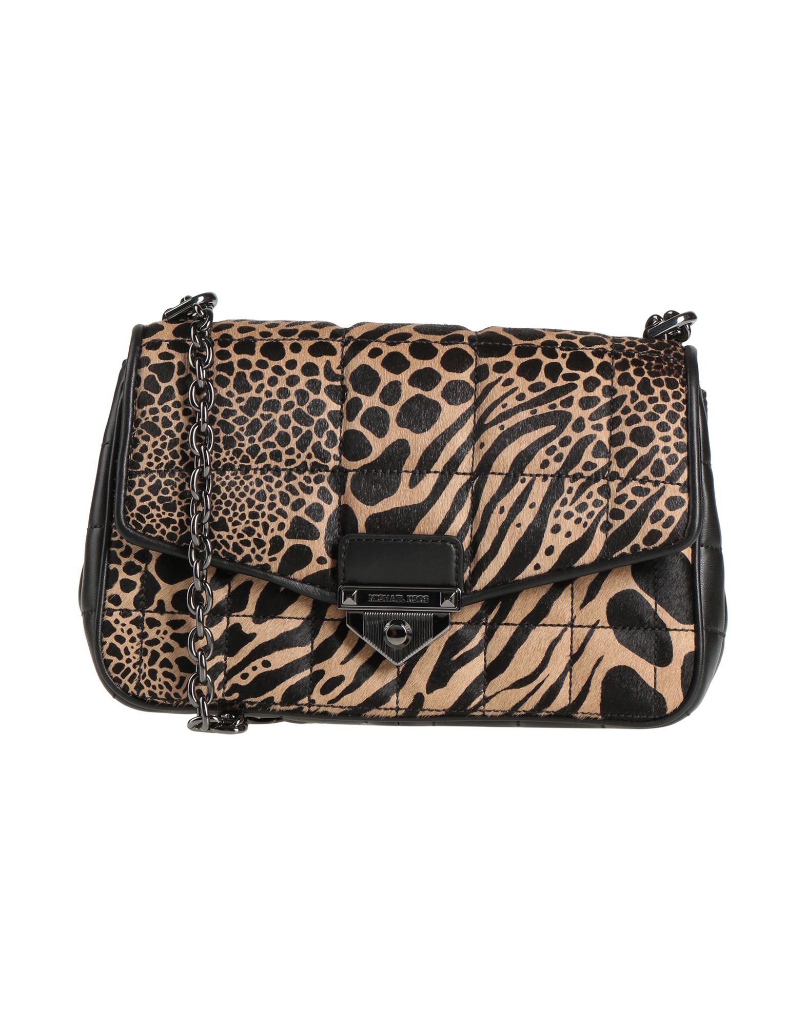 미디엄 스타일, 인조가죽, 카프 헤어, 퀼팅, 브랜드 로고, 애니멀 패턴, 클래스프 클로져, 내부 포켓, 메탈 스트랩, 플랩백. 이미지