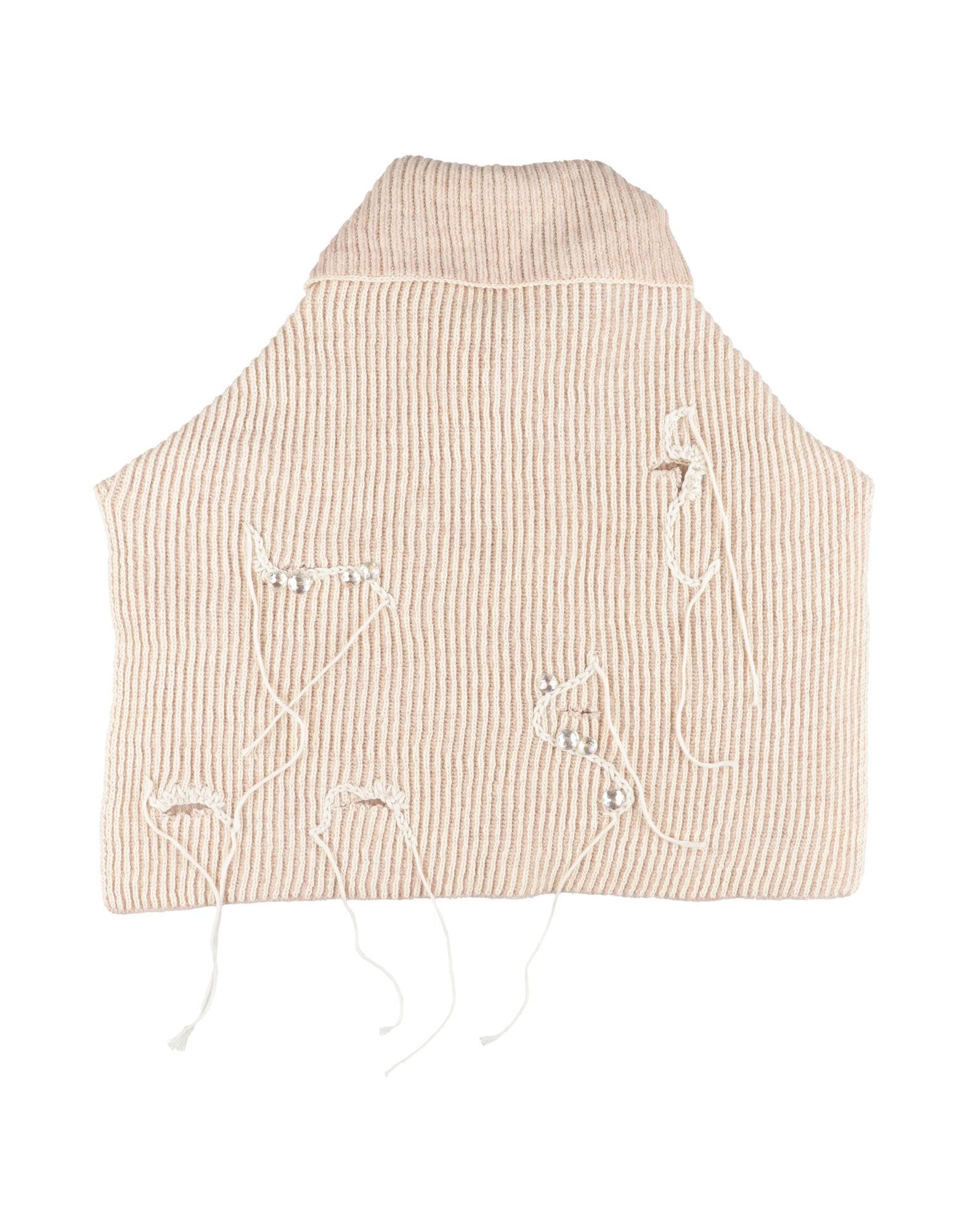 케이블 니트, 디스트레스드 효과, 라이트웨이트 니트, 크리스탈, 장식 디테일 솔리드 컬러, 드라이클리닝, 표백 금지, 건조기 사용불가, 다림질 금지, 스누드. 이미지