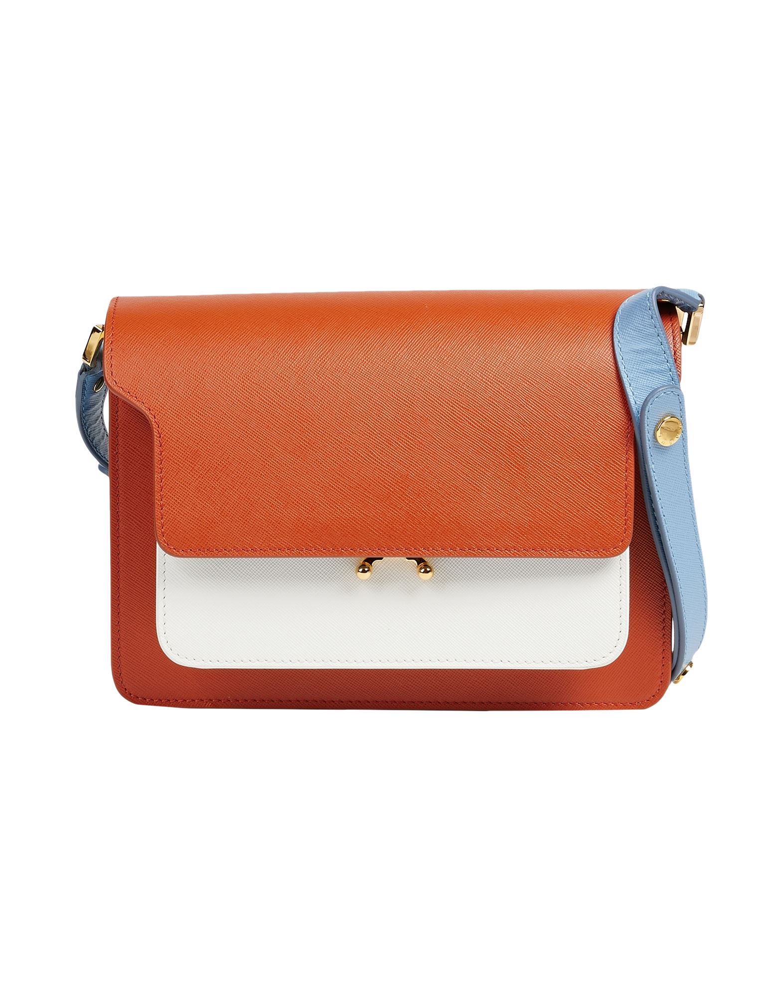 미디엄, 브랜드 로고, 멀티컬러 패턴, 클래스프 클로져, 내부 지퍼 포켓, 외부 포켓, 가죽 스트랩, 데이타임, 동물성 비섬유 자재 함유, 플랩백. 이미지