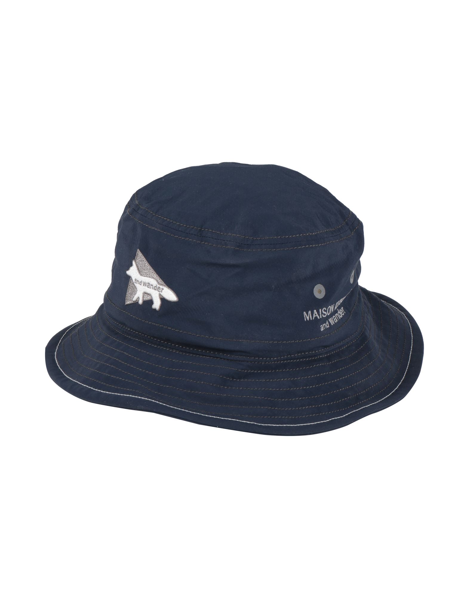 버킷 햇, 테크니컬 패브릭, 솔리드 컬러, 자수 로고 장식, 미디움 브림, 드로스트링 여밈, 안감있음, 손세탁 또는 드라이클리닝, 표백 금지, 건조기 사용불가, 다림질 금지. 이미지