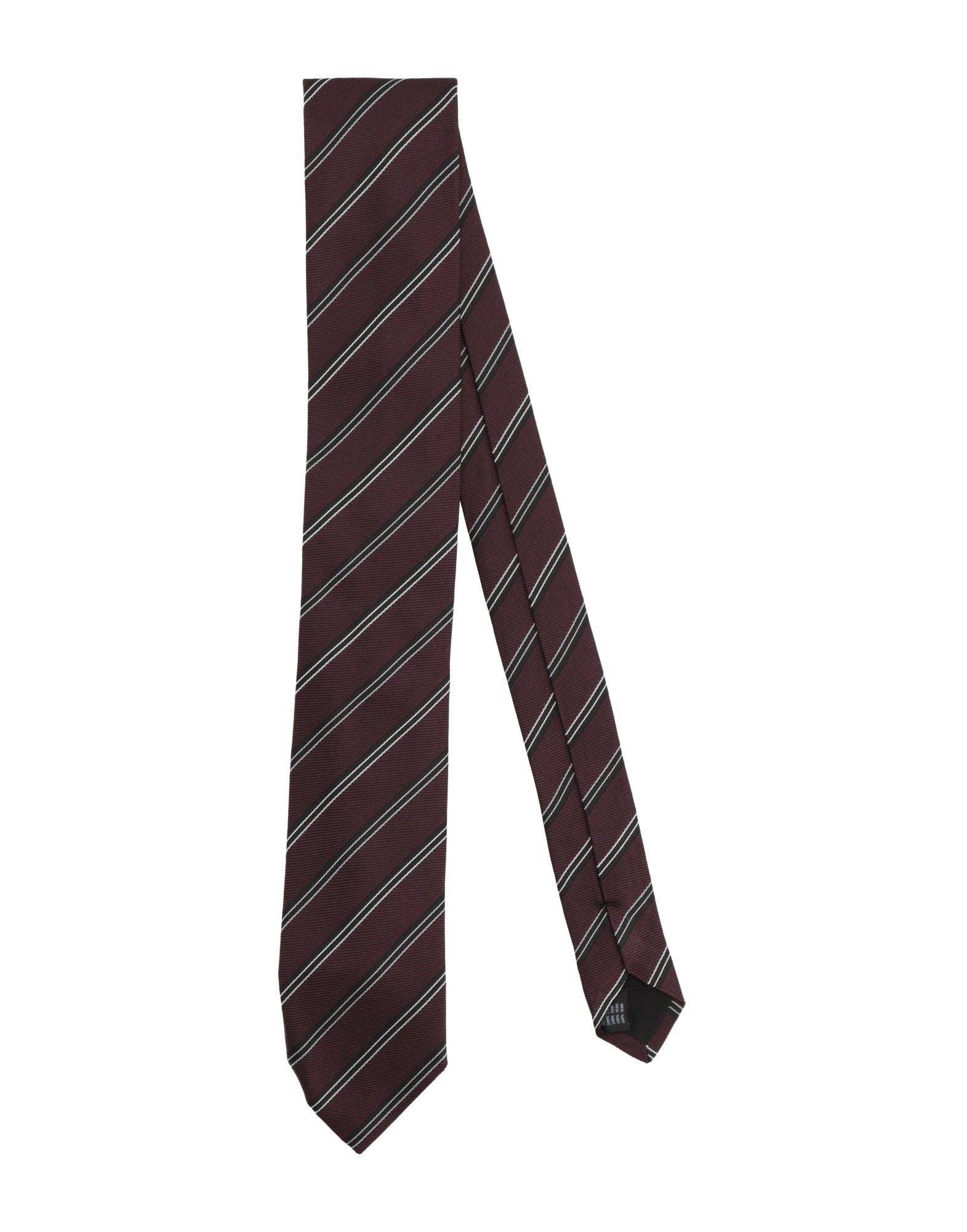 넥타이, 그로그랭, 스트라이프, 장식 부착 없음, 오피스 룩이나 특별한 날에 적합한 품격 있는 포멀 스타일. 이미지