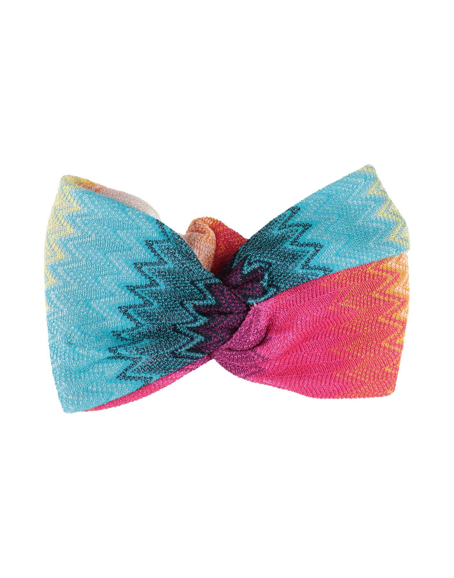 헤드밴드, 니트 소재, 라이트웨이트 니트, 시그니처 프린트, 장식 부착 없음, 드라이클리닝, 표백 금지, 건조기 사용불가. 이미지