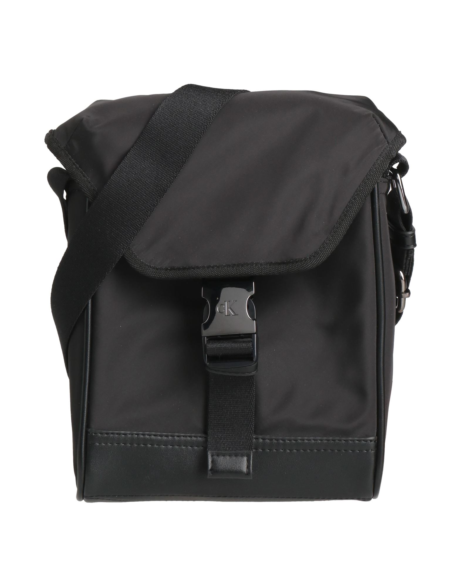 플랩백, 테크니컬 패브릭, 합성 소재, 솔리드 컬러, 브랜드 로고, 클래스프(clasp) 클로져, 안감있음, 조절가능 숄더 스트랩, 스몰 스타일. 이미지