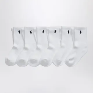 로고 자수와 골지 짜임이 특징인 폴로 랄프 로렌의 화이트 면 혼방 양말 세트입니다. 이미지