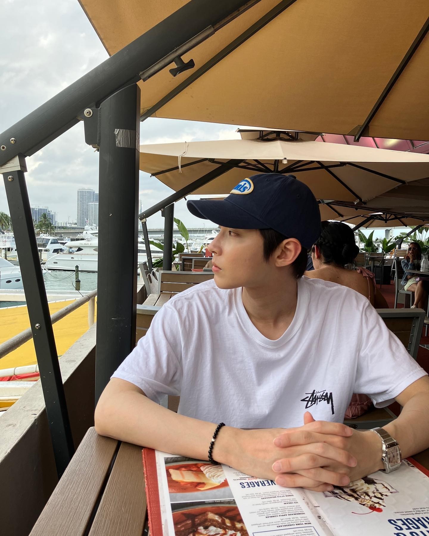 스투시 반팔은 기본이지👍⁠ 이미지3