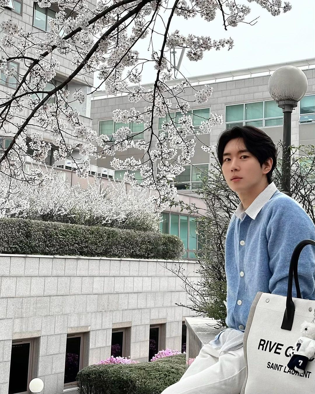 셔츠 레이어드는 이렇게👍⁠ 이미지6
