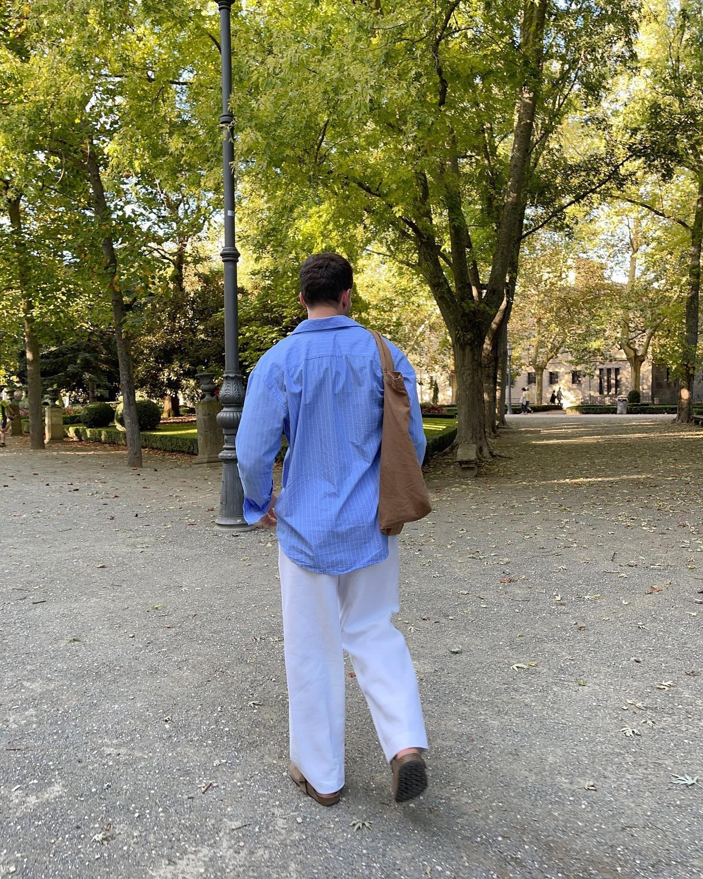 블루셔츠 전성기 왔다👔 이미지4