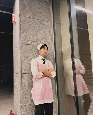 늙지도 않는 김수맨이🤵‍♂️⁠ 이미지