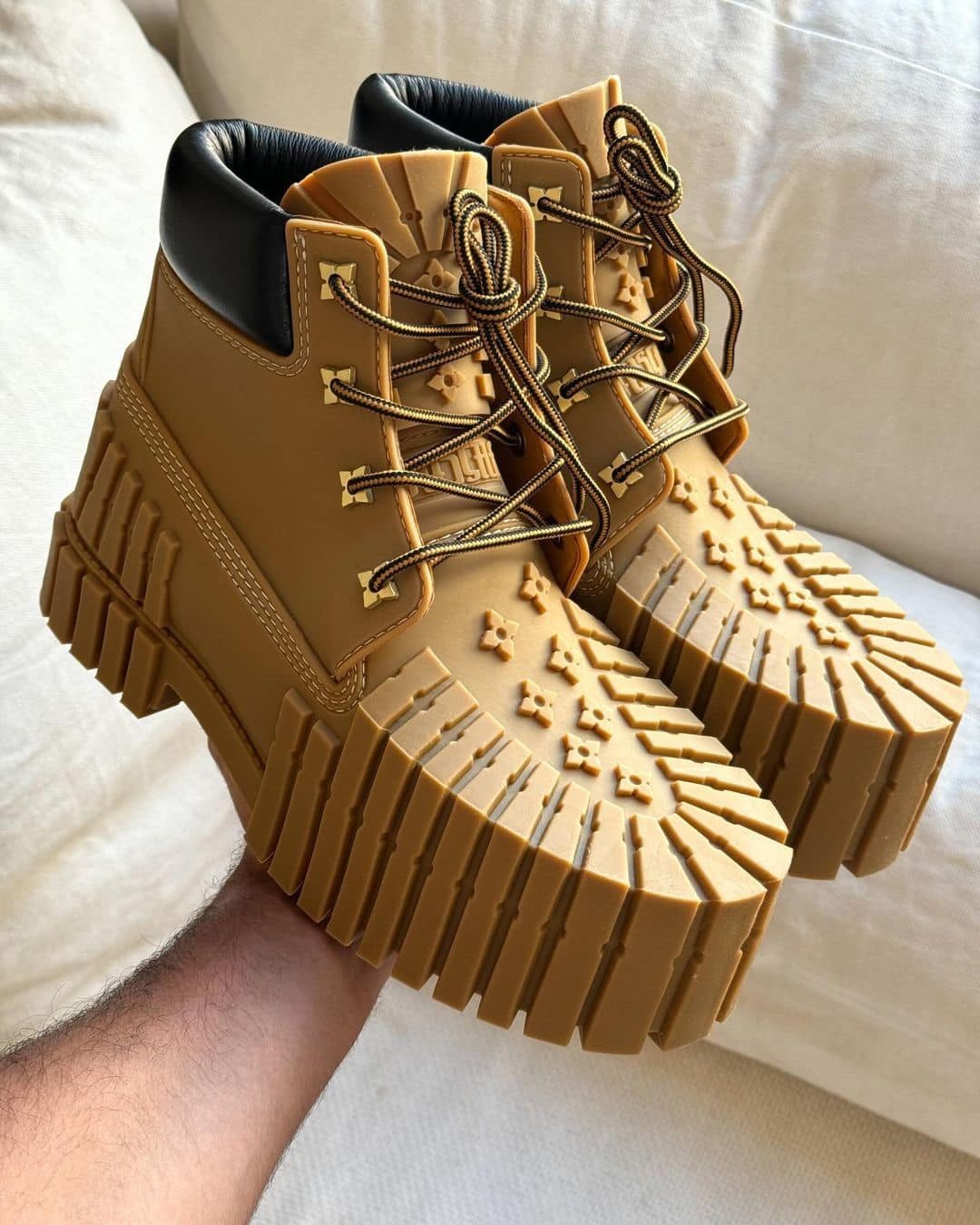 팀버 X LV 패러디한 미스치프🥾🎨⁠ 이미지2