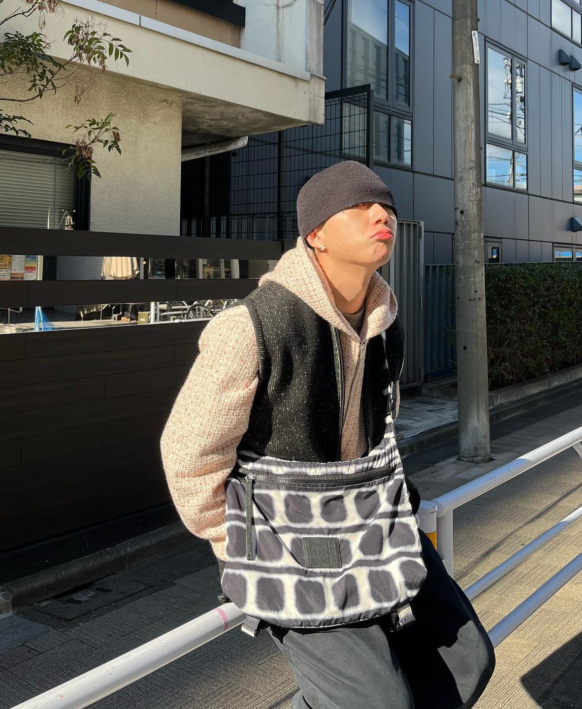봄 후드 코디는 우원재 참고🎙️✅ 이미지