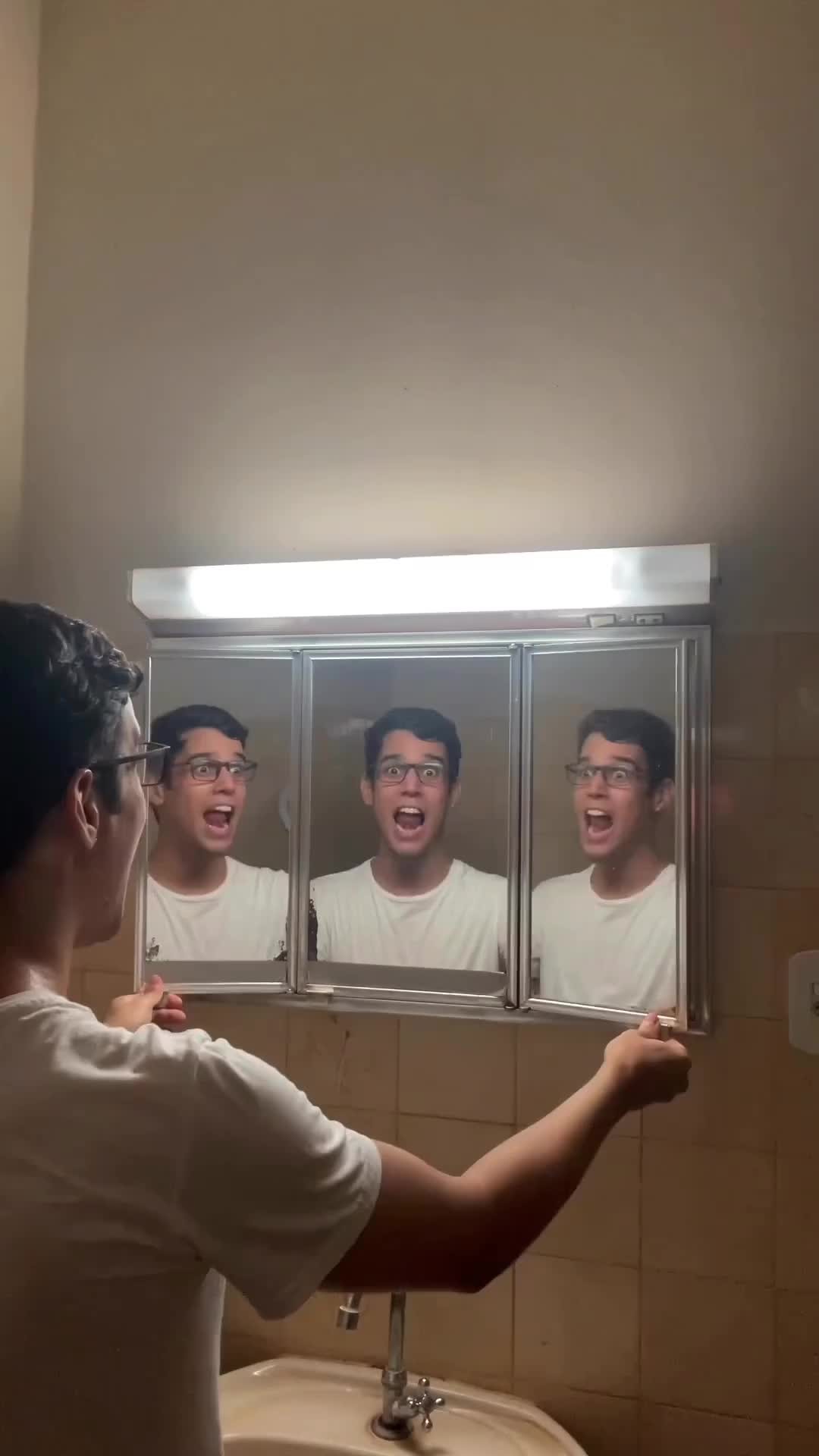 프레 - 디머 - 큐리🎸👨‍🎤⁠ 이미지