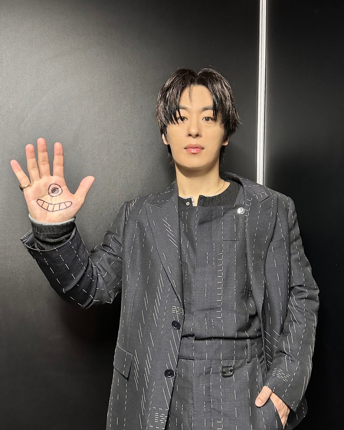 지금 공개🎬🍿넷플릭스 <기생수: 더 그레이> 속 구교환🔥 이미지3