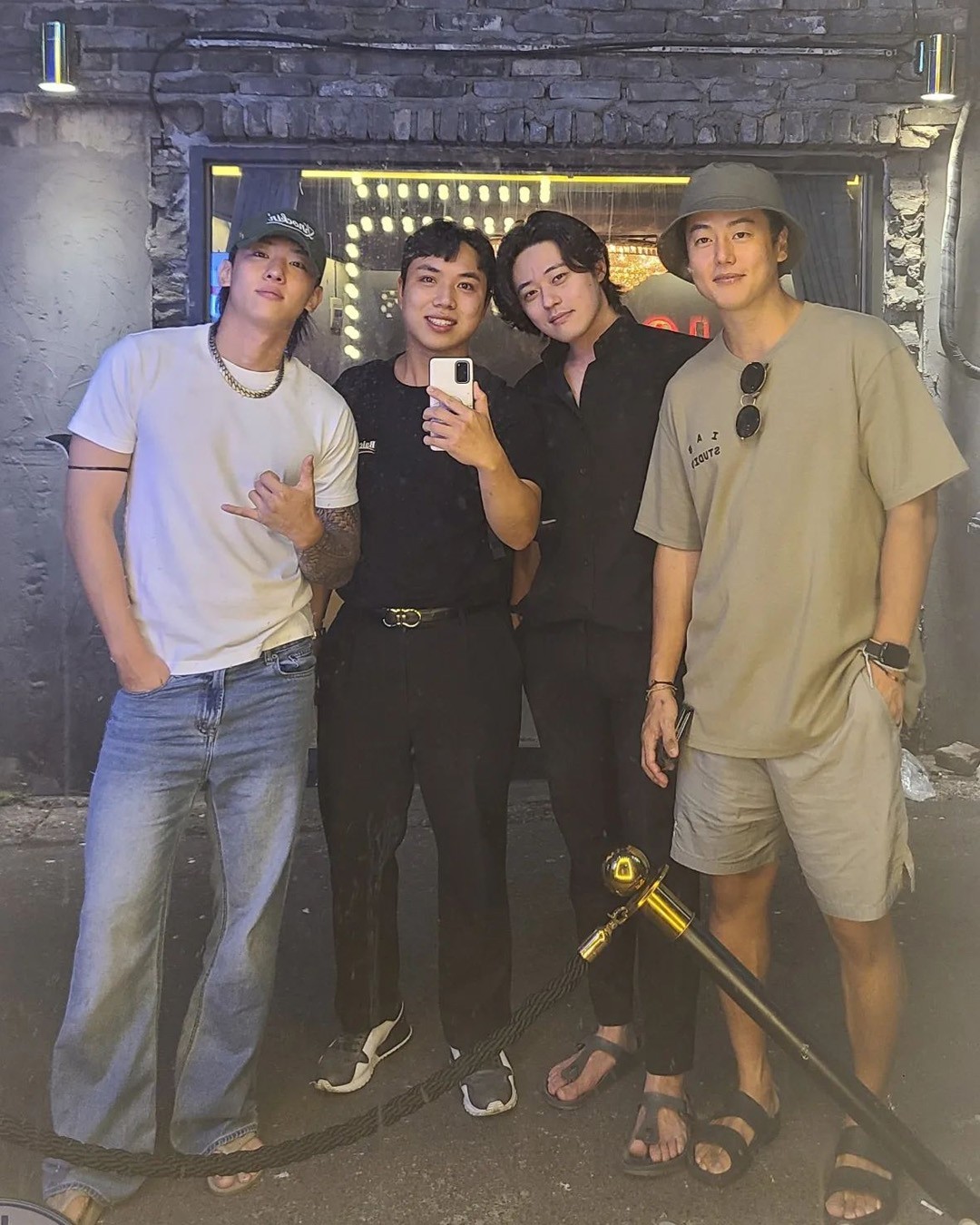청바지 그냥 주워입자👖💪@덱스 이미지3