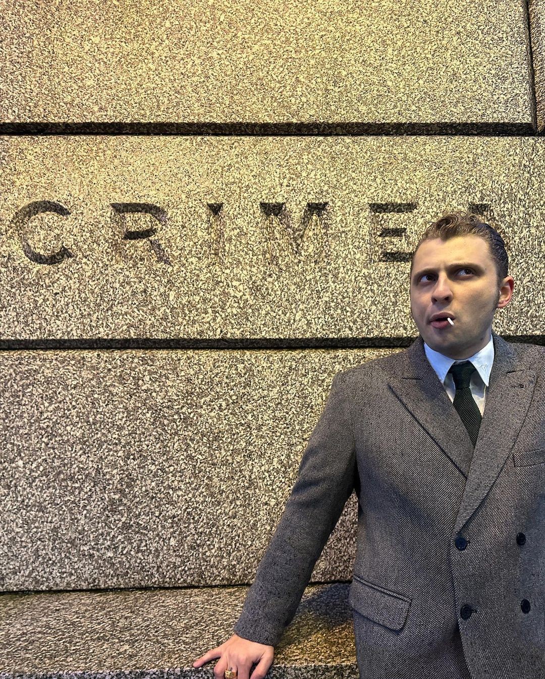 개간지나는 블론디 맥코이🤵‍♂️⁠
 이미지