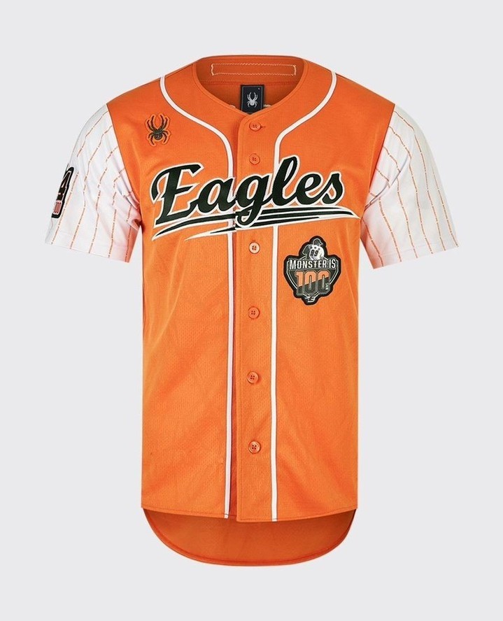 류현진 100승 기념 유니폼⚾️🦅⁠
⁠
메이저리그를 거쳐 한화 이글스로 돌아온 야구 선수, 류현진의 100승 기념 스페셜 유니폼이 공개되었습니다. 류현진은 2006년 한화 이글스에서 프로로 데뷔한 후 첫 시즌에 신인 최초 투수 트리플크라운을 이뤄내며 신인왕과 MVP를 동시 수상했는데요. 이후 2013년부터 메이저리그의 LA 다저스와 토론토 블루제이스에서 활약, 올해 다시 한화 이글스로 돌아와 100승을 기록했습니다. 이번 스페셜 유니폼은 한화 이글스 공식 키트 스폰서인 스파이더에서 구매할 수 있으며, 오는 5월 12일까지 프리오더 시 7월 중순 순차 배송될 예정입니다.🔥⁠ 이미지