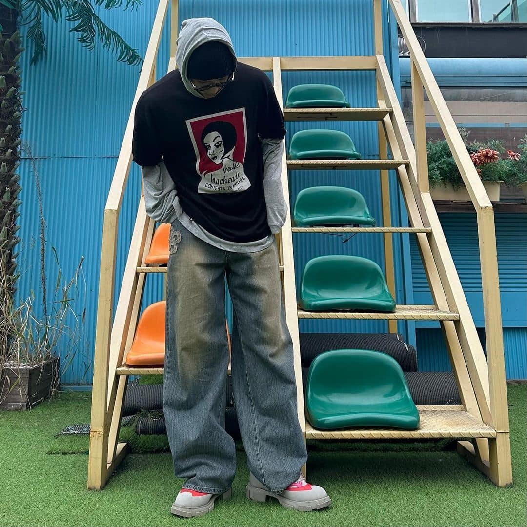 긴팔 레이어드로 반팔 미리 입기🦇⁠ 이미지