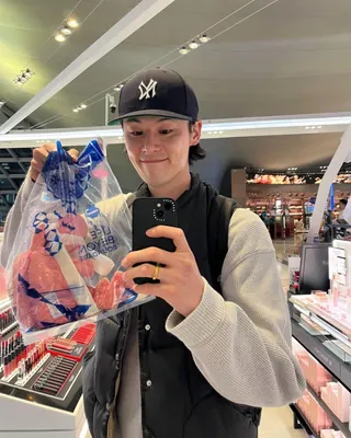 일자챙이 요즘 땡기더라🧢⁠ 이미지