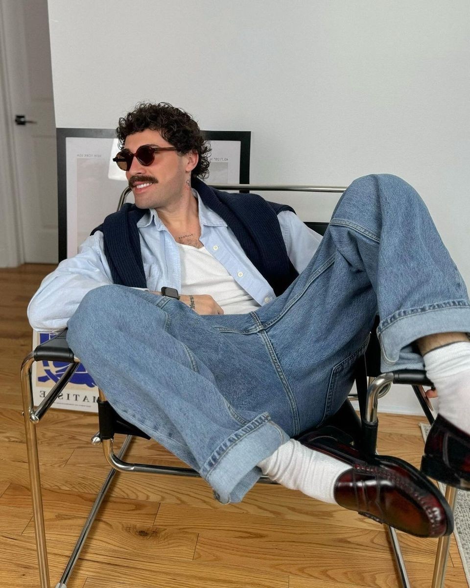 깔끔하게 셔츠에는 데님🙆‍♀️⁠ 이미지