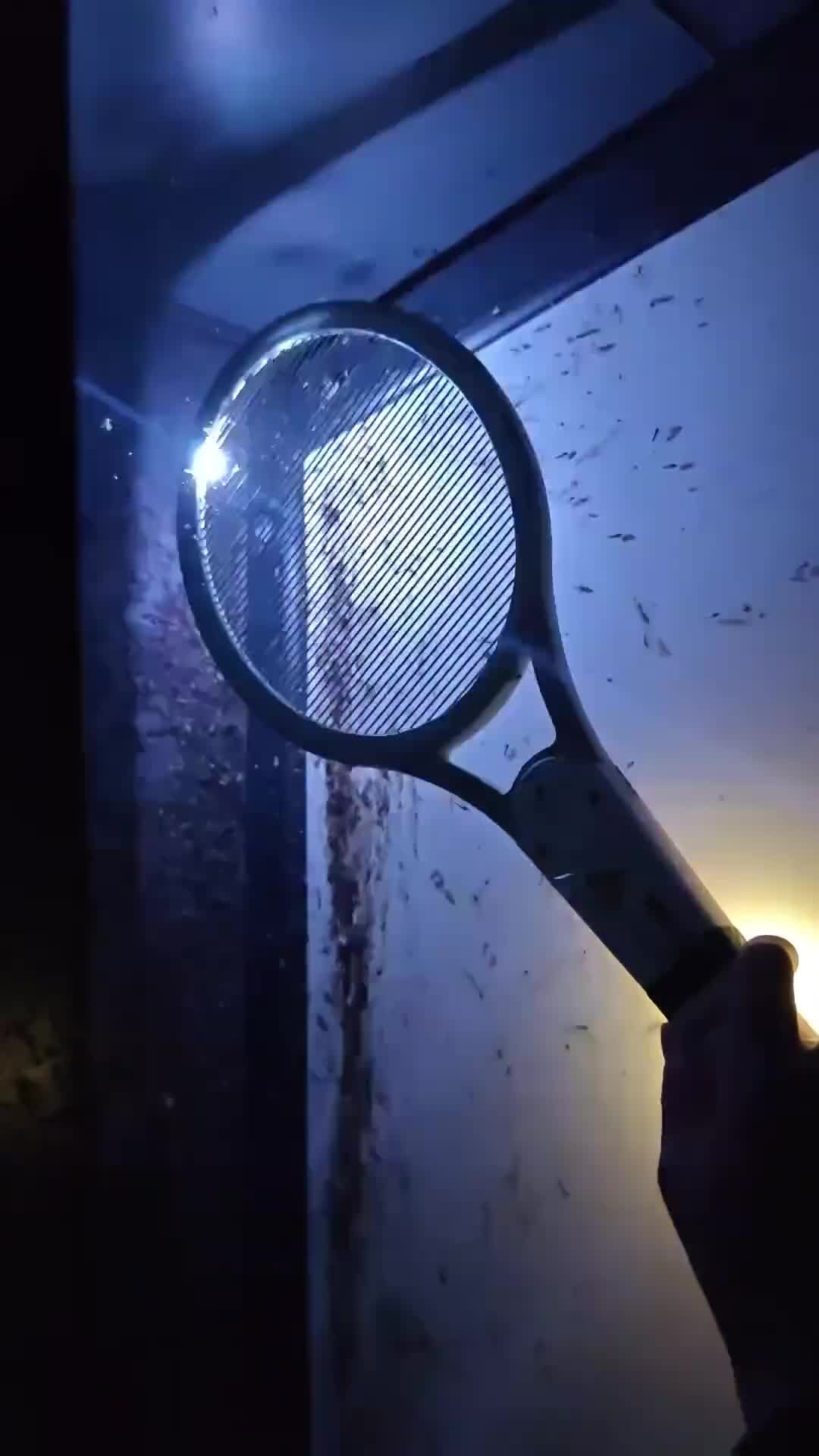 슬슬 모기철 시작..🦟테크노 준비⚡️🏸⁠ 이미지