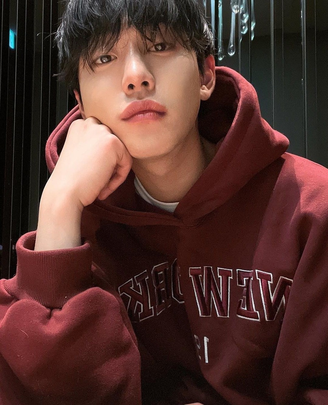 입을 옷 고민될땐 후드가 제격😼⁠ 이미지