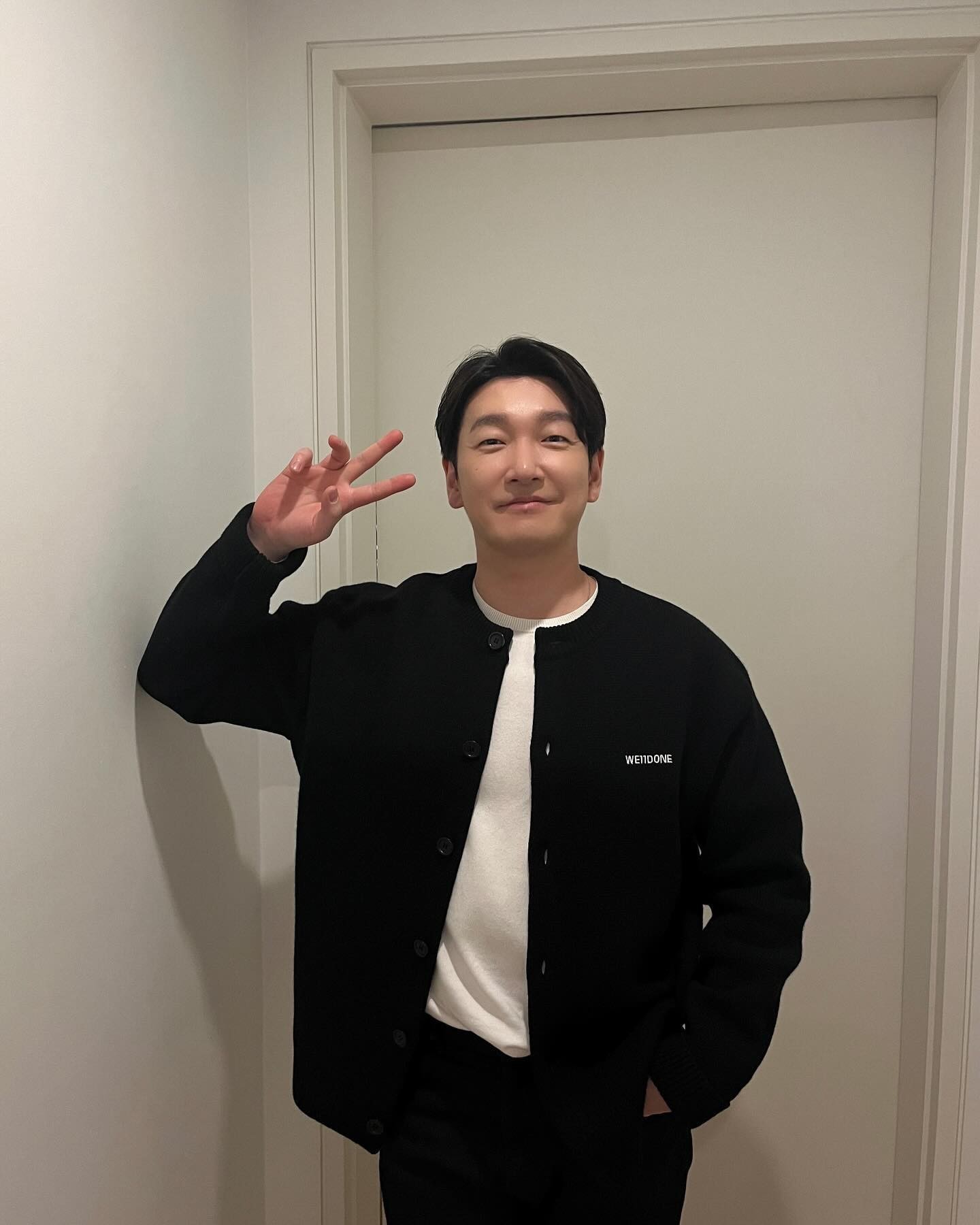 미니멀한 캐주얼룩👔🕴️@조승우⁠ 이미지2