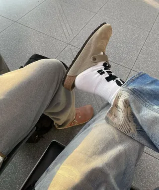 버켄 신기 딱 좋은 온도네🥂⁠ 이미지