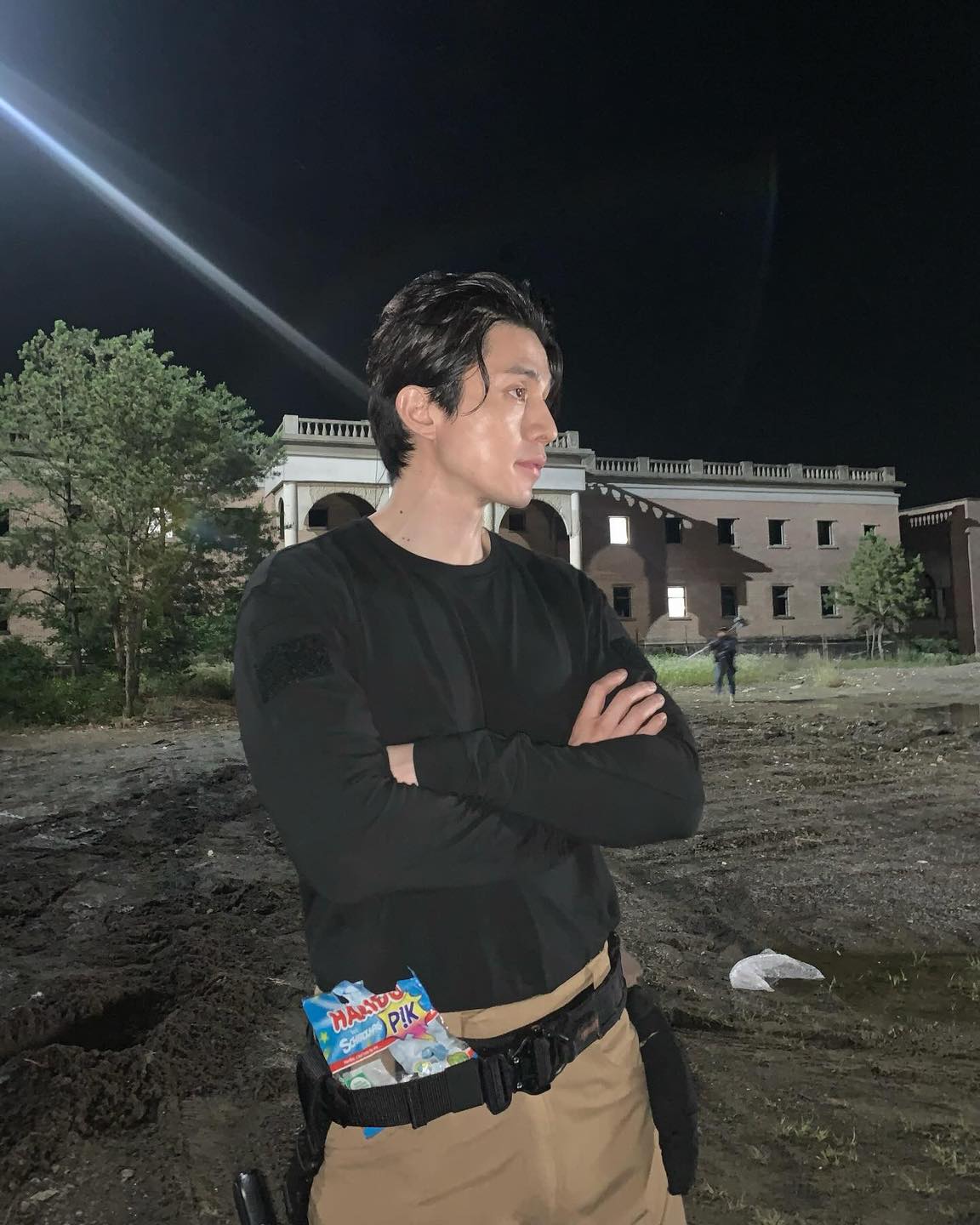 반팔보다는 긴팔이 먼저지🌭 이미지"