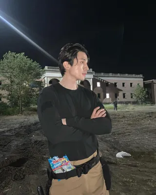 반팔보다는 긴팔이 먼저지🌭 이미지