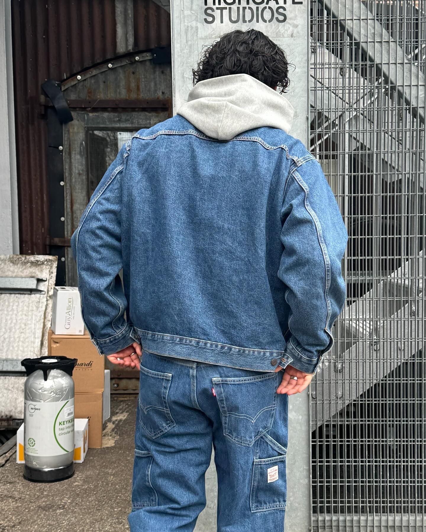 3월엔 떠블데님👖⁠ 이미지3