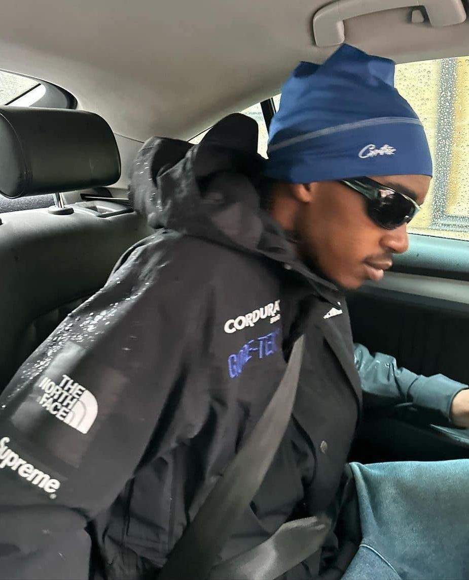 봄비에 필요한건 슈노💨🌧️⁠ 이미지