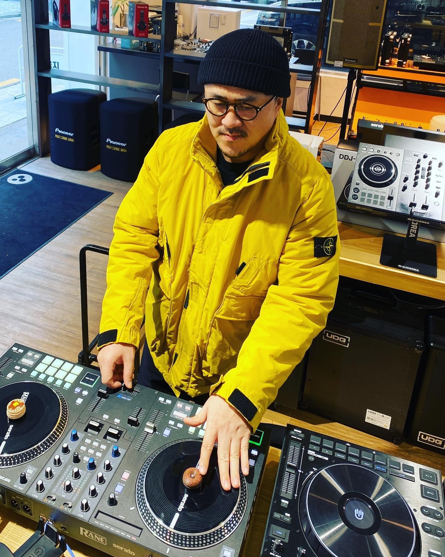 캐주얼 스트릿 짬바😎🔥@데프콘⁠ 이미지2