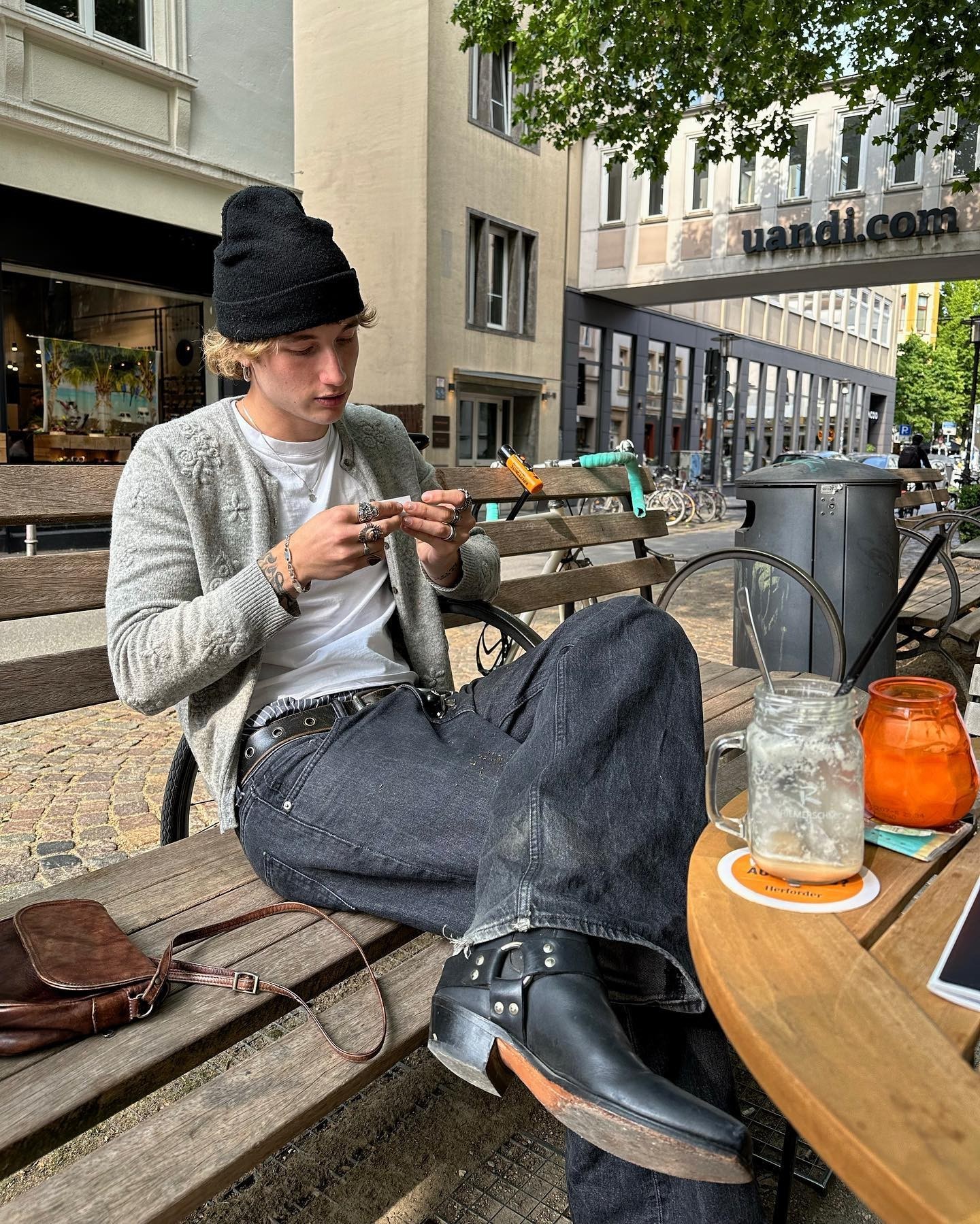 흰티에 가디건 시즌이 왔다🍈 이미지3