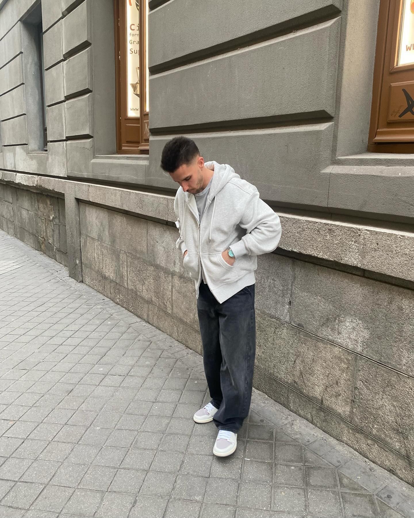 후드집업이면 봄 스트릿 끝🎠⁠ 이미지7