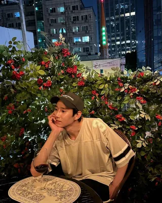 스트릿한 반팔티 미리 준비👕🔥@박성훈⁠ 이미지