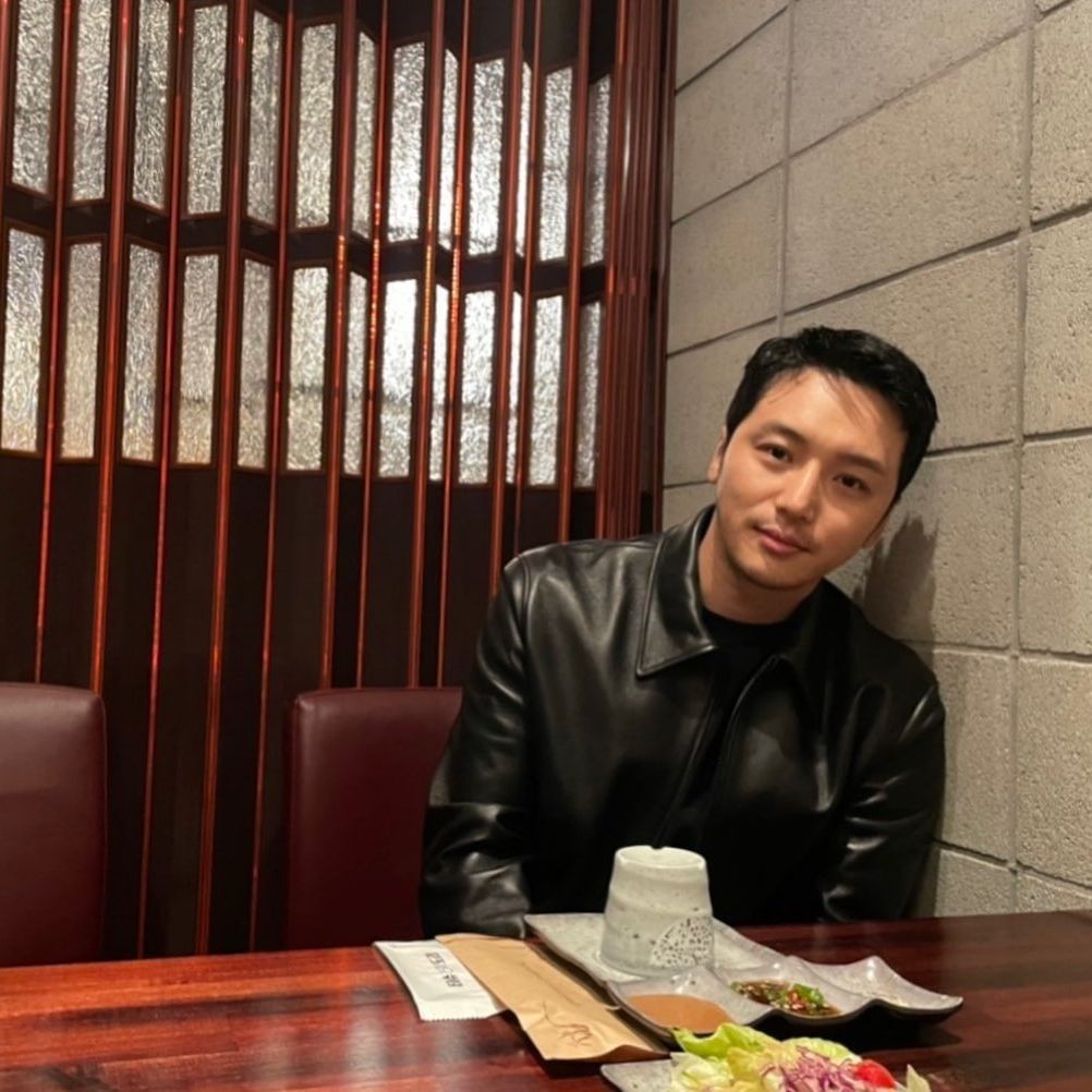 깔끔한 봄 아우터는 레더자켓🤠🕵️‍♂️⁠ 이미지