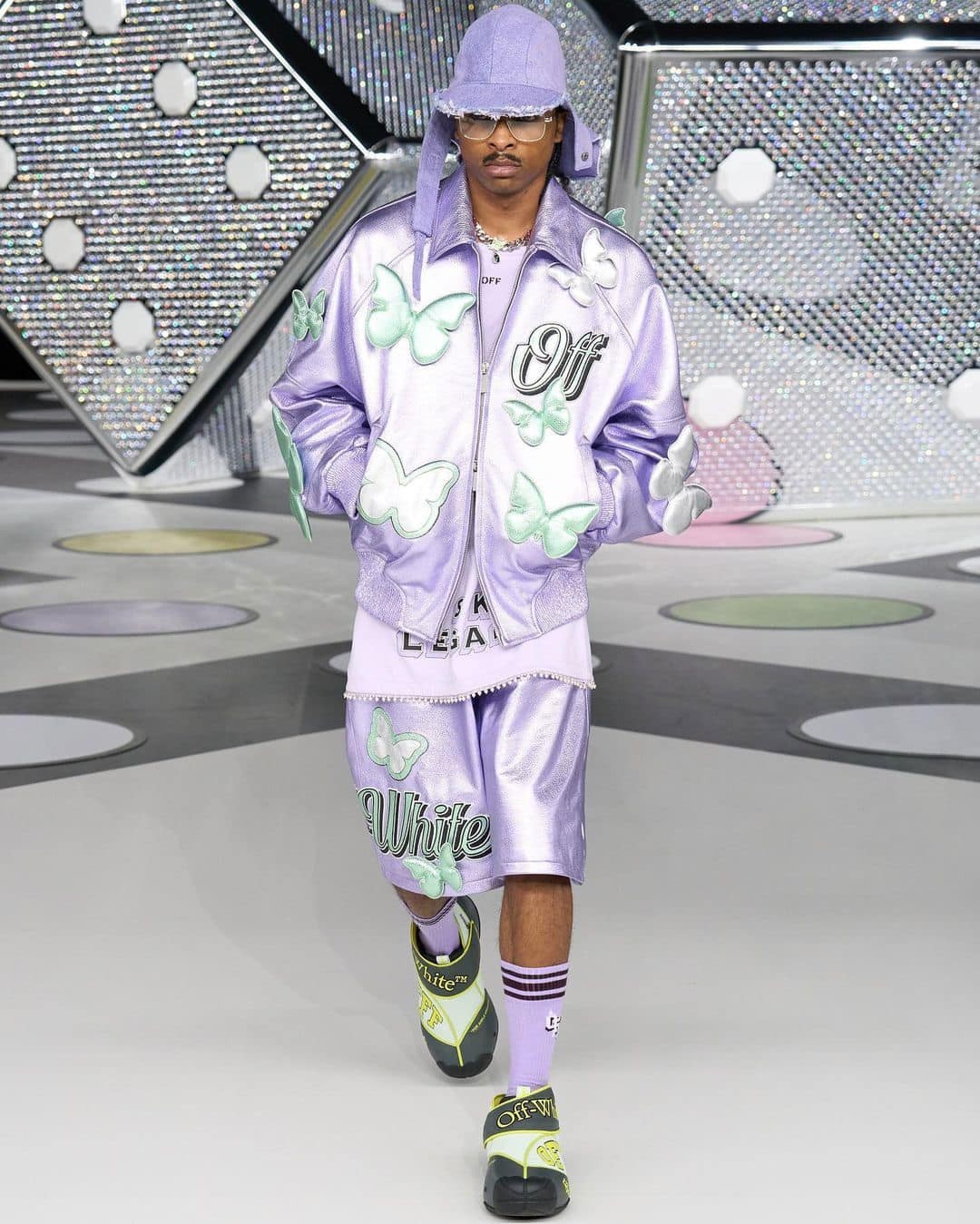 농구공에 영감 받은 오프화이트🏀⁠ 이미지10