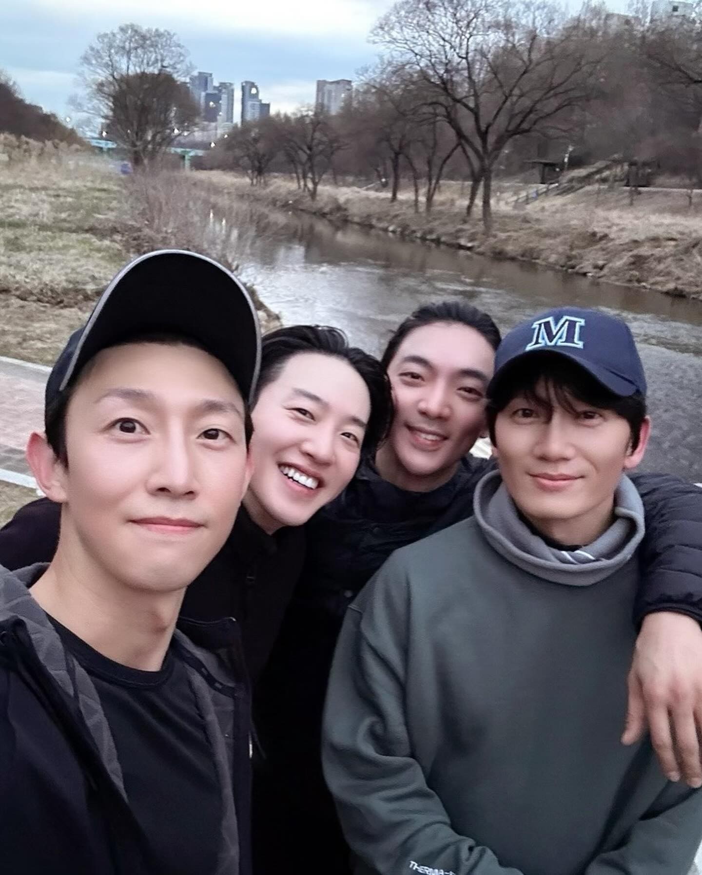 여행은 또 친구들과 가야 제맛✈️🏝️⁠ 이미지7