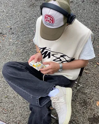 작년에 산 스투시 다시 꺼냅니다🦺 이미지